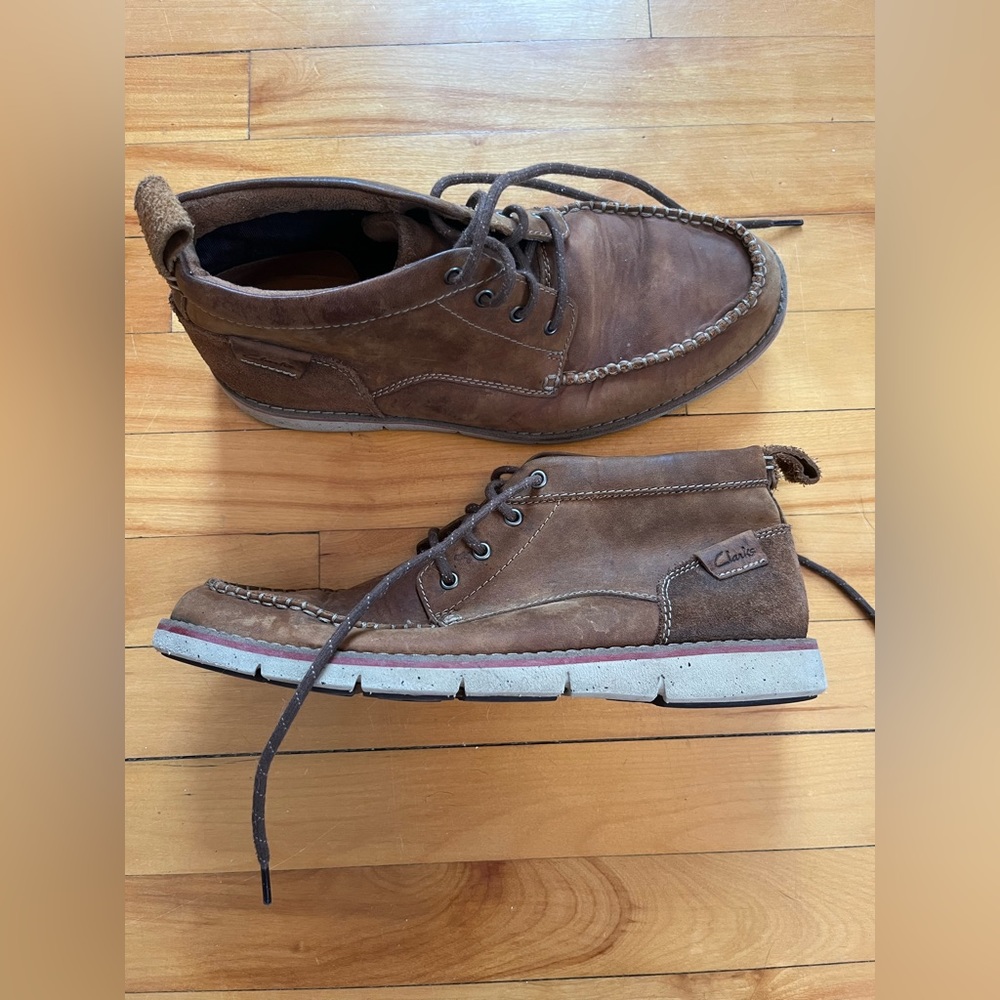 Clarks moc boot size 10
